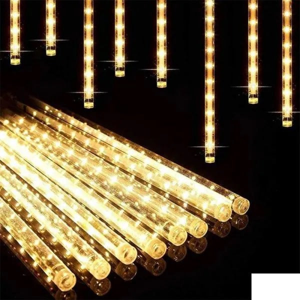 Decoratiune de Exterior 3m lungime - 8 Turturi 50 cm - Meteorit - Alb Cald